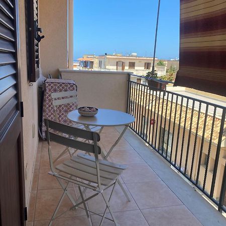 A Casa Di Loretta Apartman Terrasini Kültér fotó